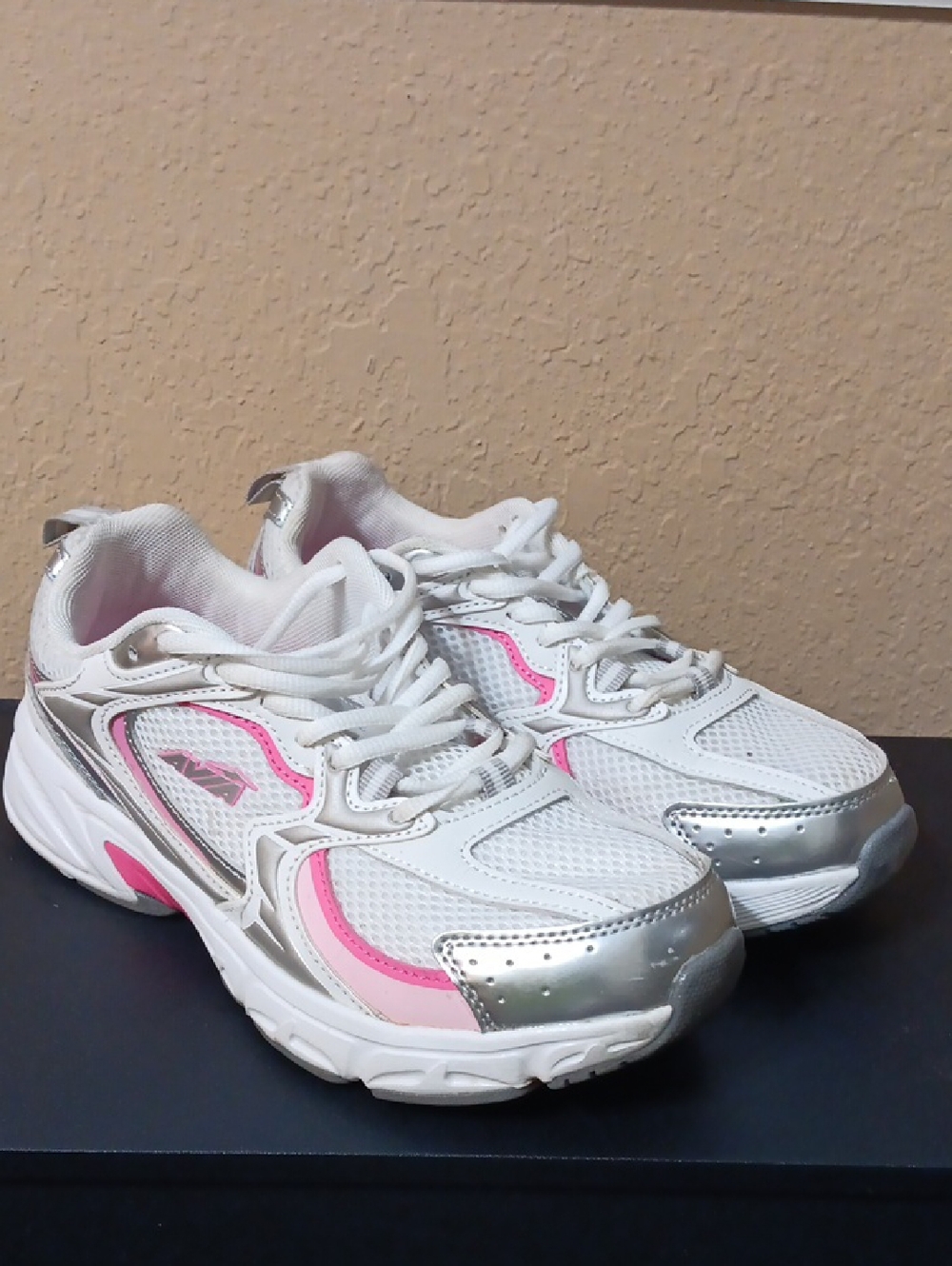 Avia White, Pink & Silver Women's Athletic Sneakers 7W